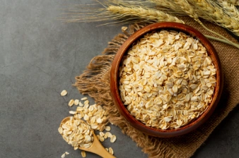 A bowl of barley grain